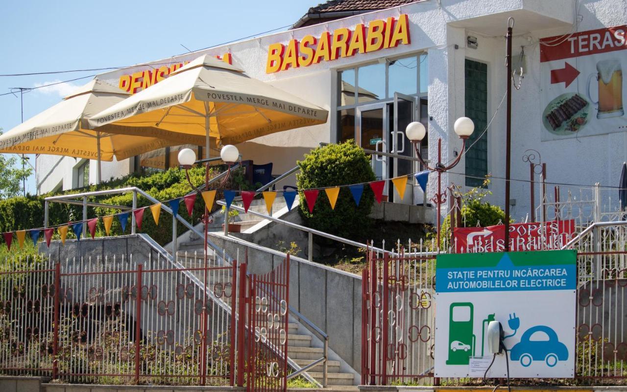 Pensiunea Basarabia Onesti Zewnętrze zdjęcie
